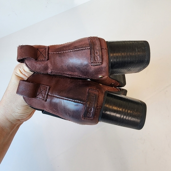 Sorel Redwood Addington Waterproof Heeled Chelsea Boots 5.5 - Picture 5 of 9